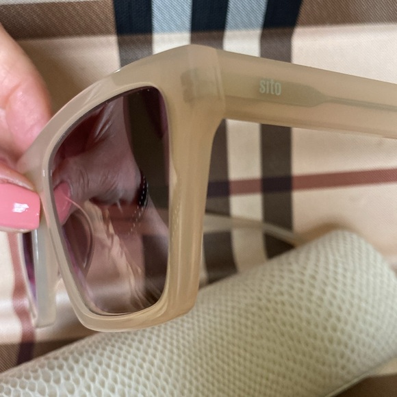 Sito Handmade Vanilla Frames Smokey Graduated Lenses Sunglasses NeverUsed - Picture 15 of 16